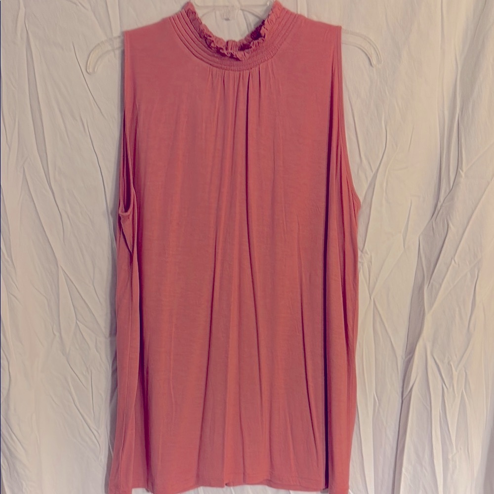 Sleeveless salmon color top